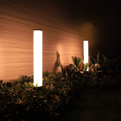Durable Cylindrical LED Outdoor Light for Driveways, Walkways, Gardens, Decks, and Yards, Weather-Resistant Die-Cast Aluminum &amp; PMMA Design