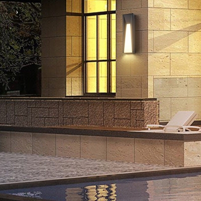 Durable Stainless Steel Outdoor Wall Lamp with Acrylic Lampshade, Modern, Waterproof, Energy-Saving, and Rust-Resistant for Stylish Landscape Lighting