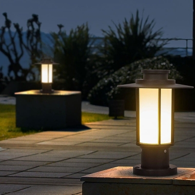 Elegant Retro Design Outdoor Path Light with Waterproof Die-Cast Aluminum Body, E27 Ceramic Lamp Head, and Easy Installation for Patios and Gardens