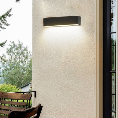 Minimalist Outdoor LED Wall Light with High Color Rendering, Acrylic Shade, and Weatherproof Design for Warm and Bright Outdoor Spaces