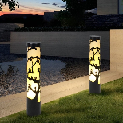 Durable Galvanized Steel Outdoor Lamp with High-Temperature Resistance, LED Light Source, Decorative Plum Blossom Design for Garden and Pathway Lighting