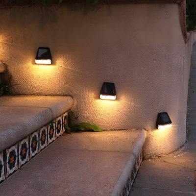 Solar Powered Fence Lights, Waterproof, Auto On/Off, 2 Installation Methods, No Wiring, 8-10 Hours Nighttime Illumination, Ideal for Outdoors
