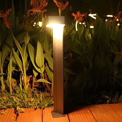 Durable Aluminum Alloy Solar Outdoor Light with High Conversion Polysilicon Panel, IP65 Waterproof, 100-Hour Illumination for Garden and Sidewalks