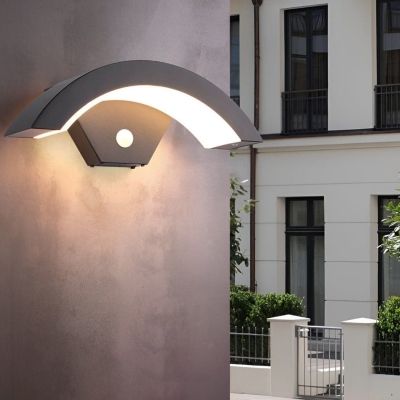 Modern Motion Sensor Outdoor Wall Light with Stylish Moon Curved Design, Durable Aluminum Build, Ideal for Patio, Garden, Balcony, and Indoor Use