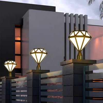 Durable Die-Cast Aluminum Outdoor Post Light with Waterproof Design and High Transmittance PC Lampshade for Bright, Non-Glaring Courtyard Lighting