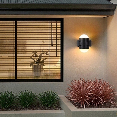 Chic Outdoor Wall Sconce with Textured Frosted Glass Lampshade, Waterproof Aluminum Alloy, Ideal for Home Decor, Balconies, and Aisles