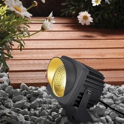 High-Performance Outdoor Landscape Lighting Fixture with Heat Dissipation, High Brightness LED, and Tempered Glass Protection