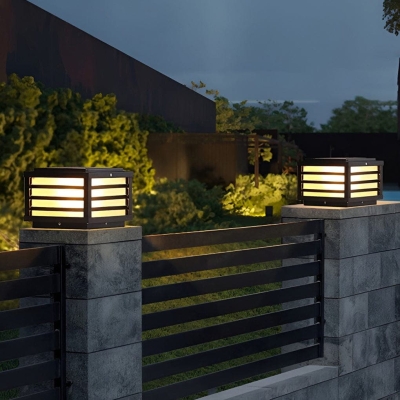 Solar-Powered Aluminum Fence Post Lights, Waterproof, Rust-Proof, High Light Transmittance, Auto On/Off for Outdoor Use, Durable and Convenient