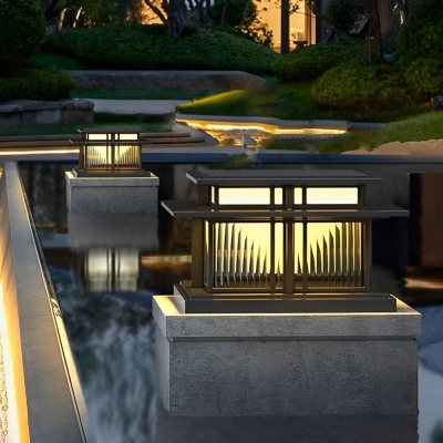 Durable Stainless Steel Solar Fence Post Light with Waterproof, Dustproof, and Rustproof Design for Outdoor Decks, Gates, and Courtyards