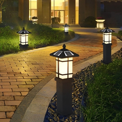 Durable Die Cast Aluminum Solar Pathway Light with High-Efficiency LED, Automatic Day/Night Control, Waterproof for Garden, Lawn, Courtyard, Park