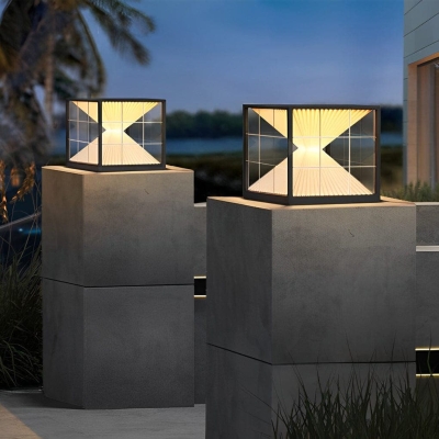 Rustproof Stainless Steel Solar Outdoor Pillar Light with High Transmittance Acrylic Lampshade, Automatic Charging &amp; Superior Waterproof Performance