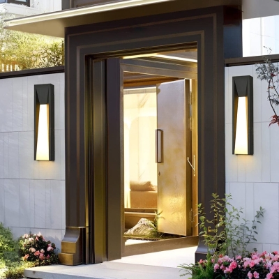 Modern Stainless Steel Outdoor Wall Light with LED, Waterproof and Rustproof, Geometric Design, Long-lasting Porch Lamp with Acrylic Lampshade