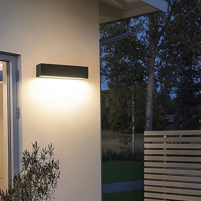 Minimalist Outdoor LED Wall Light with High Color Rendering, Acrylic Shade, and Weatherproof Design for Warm and Bright Outdoor Spaces