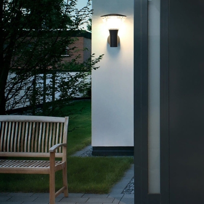 Sturdy Waterproof Aluminum Die-Casting Outdoor Light with Frosted Acrylic Lampshade for Garden, Lawn, Patio, and Balcony Decoration