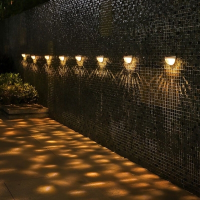 Solar-Powered Outdoor Stair Light with Automatic On/Off, Easy Installation, Long-Lasting LED, and 12-Hour Battery Life for Safety and Savings