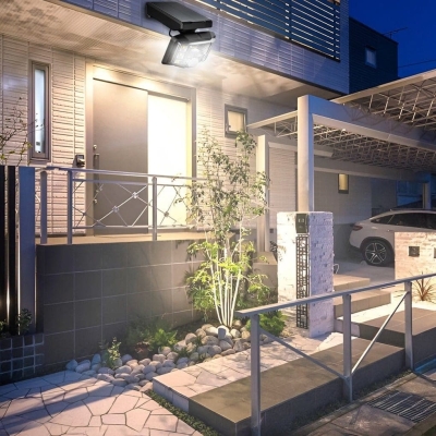 High Brightness Solar Outdoor Wall Light with Adjustable 230&deg; Wide Angle, 247LM, Light Control &amp; Body Induction for Enhanced Home Security