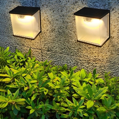 Energy-Saving Solar Outdoor Light with Motion Sensor and Intelligent Light Control, Ideal for Garden, Wall, and Step Lighting