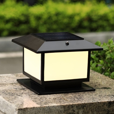Durable Aluminum Solar Post Cap Lights, Waterproof, Rust-Proof, Auto-Charging Deck Lights with High Light Transmittance for Outdoor Use