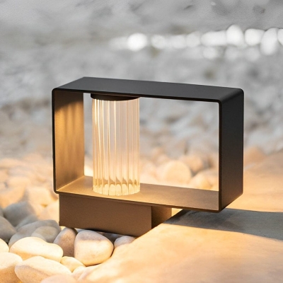 Durable Stainless Steel and Acrylic Solar Garden Light with High Light Transmittance, Fast Charging, Automatic Night Activation, Waterproof Outdoor Lamp