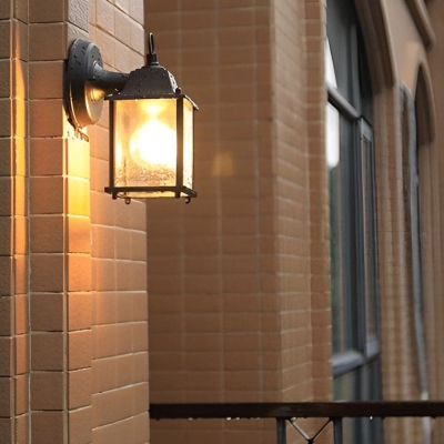 Vintage Waterproof and Rust-Proof Aluminum and Glass Outdoor Wall Light with E27 Base for Standard Bulbs, Sturdy, Reliable, and Long-Lasting