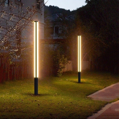 Durable IP54 Waterproof Outdoor Pole Light with Frosted Acrylic Lampshade and Thickened Aluminum Body for Courtyard Decoration and Lighting