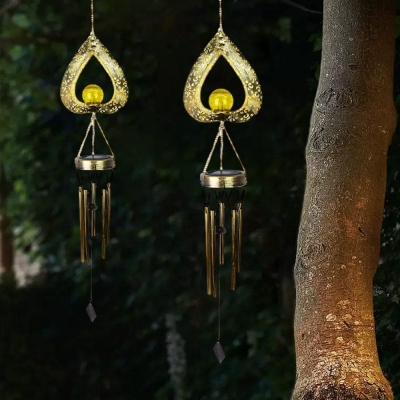 Romantic Heart Shaped Wind Chime with Solar Garden Light, Elegant Metal Craftsmanship and Crackled Glass Lampshade for Outdoor Decor