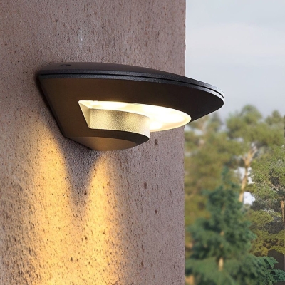 Modern Stylish Outdoor Wall Light Fixture, Unique Lighting Effect, Waterproof Aluminum Alloy, Perfect for Porch, Garden, Square, and Corridor