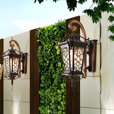 Retro European Style Outdoor Wall Light, Sturdy Aluminum with High Transmittance Glass Shade for Porch, Garage, Garden, and Entryway Lighting