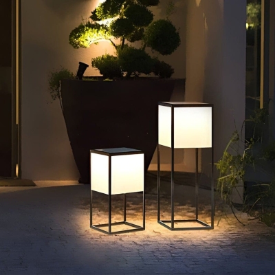 Durable Stainless Steel Solar Garden Light, Waterproof, Rust-Proof Outdoor Post Lamp for Deck, Fence, Patio, Porch, Pathway Lighting