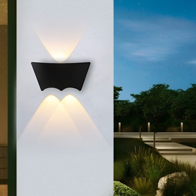 Versatile Waterproof Outdoor Wall Sconce Light, Durable Aluminum, High Transmittance Lens, Indoor/Outdoor Use, Easy to Clean, Long-lasting