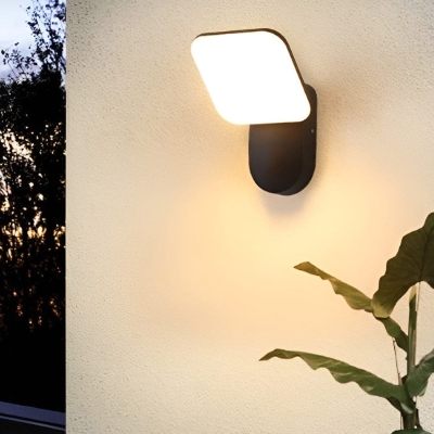 Durable Die-Cast Aluminum Porch Light with High Transmittance Acrylic Lampshade, Weather-Resistant Design, and High Color Rendering for Clear Illumination