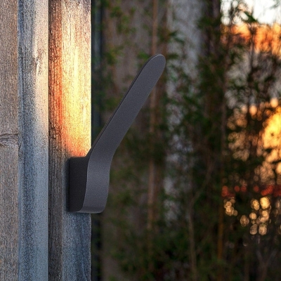 Avant-Garde Frosted Outdoor Wall Light with Waterproof Silicone Ring, Energy-Saving LED, and High Color Rendering for Villas, Porches, and More