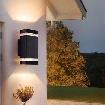 Classic Design Indoor/Outdoor Wall Lamp, Durable Aluminum, Fast Heat Dissipation, IP65 Waterproof, Perfect for Porch and Garden Lighting