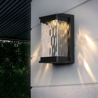 Durable Die-Cast Aluminum Outdoor Wall Light with IP65 Waterproof Driver and Stone Textured Glass Lampshade for Bright, Eye-Catching Illumination