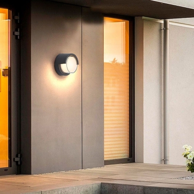 Elegant Double Layer Lampshade Outdoor Wall Light, Sandblasted Aluminum, Waterproof, Heat &amp; Impact Resistant for All Weather Conditions