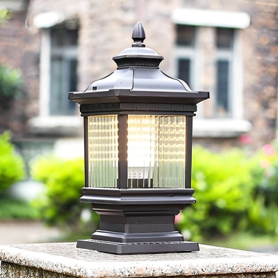 Rustproof and Waterproof Die-Cast Aluminum Solar Pillar Light with High Transmittance Glass Lampshade for Elegant Outdoor Decoration and Lighting
