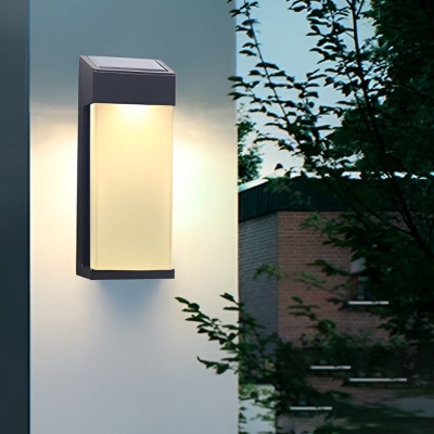 Durable Die-Cast Aluminum Outdoor Wall Light with Frosted Glass, High-Efficiency Solar Panel, and Long-Lasting LED for Porch or Garden