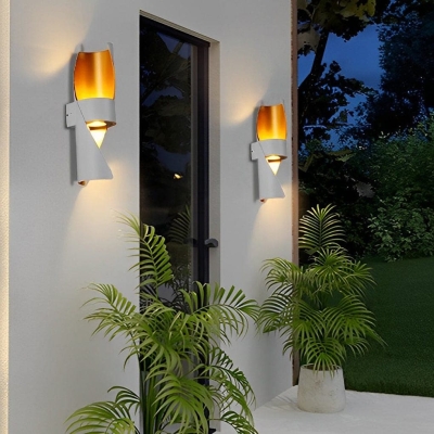 Durable Waterproof Outdoor Wall Light with Heat and Impact Resistance for Porch, Garage, Garden, and Indoor Use, Rustproof Aluminum