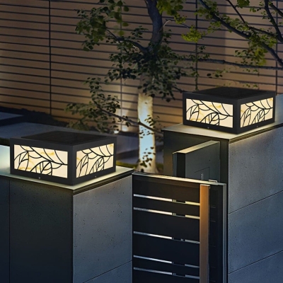 Solar Outdoor Fence Post Light, Automatic Charging, Waterproof, Ideal for Courtyard, Garden, Yard, and Backyard Security Lighting