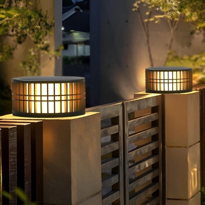 Durable Outdoor Solar Fence Post Light with IP65 Waterproof, Rust-Proof Design, and Bright LED for Garden Decoration and Energy Saving
