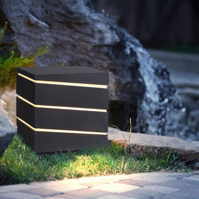 Elegant Frosted Black IP65 Waterproof Courtyard Fence Post Lights, Durable Die-Cast Aluminum for Gardens, Parks, Villas, and Outdoor Spaces