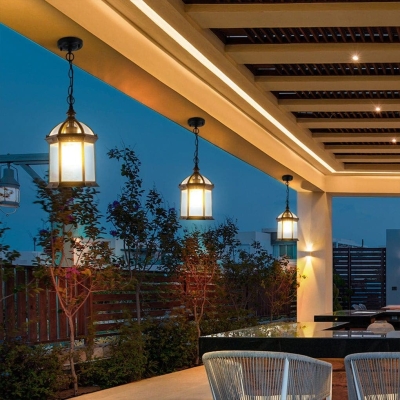 Durable Die-Cast Aluminum Outdoor Light with E27 Warm Light Source, Waterproof and Rustproof, Classic Style for Traditional and Modern Homes