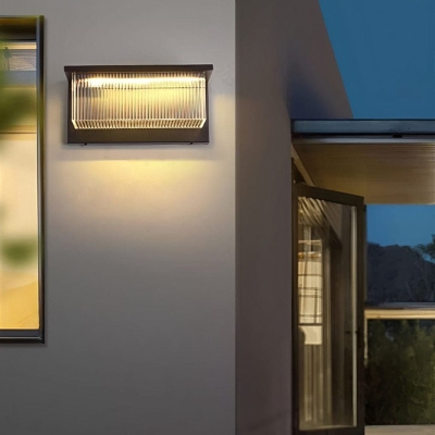 Durable Stainless Steel Outdoor Wall Lights, Hardwired &amp; Solar Options with Waterproof Design for Garden, Porch, and Doorway
