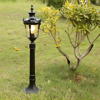 Rust-Proof Die-Cast Aluminum Outdoor Pathway Light with Glass Lampshade, Retro European Style, Waterproof, Ideal for Garden and Lawn Decoration