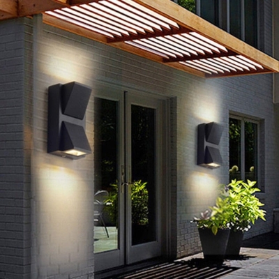 Durable Outdoor Wall Lamp with Thickened Aluminum Body, Efficient Heat Dissipation, Anti-Rust, IP65 Waterproof, Ideal for Indoor and Outdoor Use
