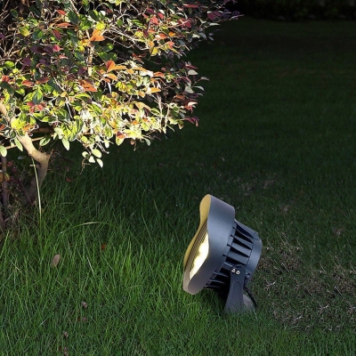 Durable Aluminum Alloy Landscape Spotlight with High Color Rendering LED, Waterproof and Rust Proof, Easy Installation for Long-lasting Outdoor Use