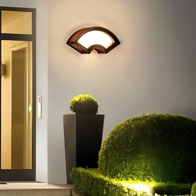 Durable Waterproof Outdoor Wall Sconce, Aluminum &amp; PC Lampshade, Rustproof, Ideal for Various Scenes, Low Maintenance, High Reliability