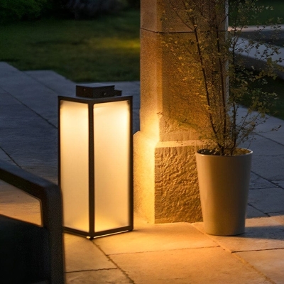 Portable Stainless Steel Solar Lawn Light with Handle, Waterproof, Rustproof, and Dustproof Outdoor Lantern for Yard and Garden Decor