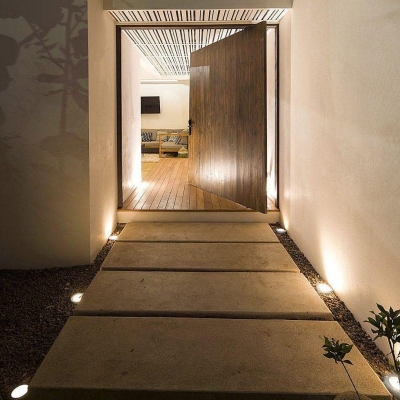 Solar-Powered LED Stair Light with Automatic Day/Night Sensor for Safe, Wire-Free Outdoor Lighting in Gardens, Parks, and Villas