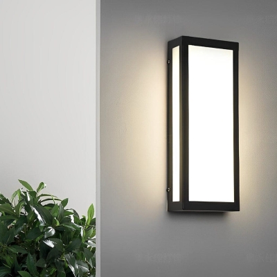 Durable Matte Black Outdoor Wall Lamp with LED Light, Waterproof and Rust-Resistant, Ideal for Balcony, Garden, Patio, and Fence